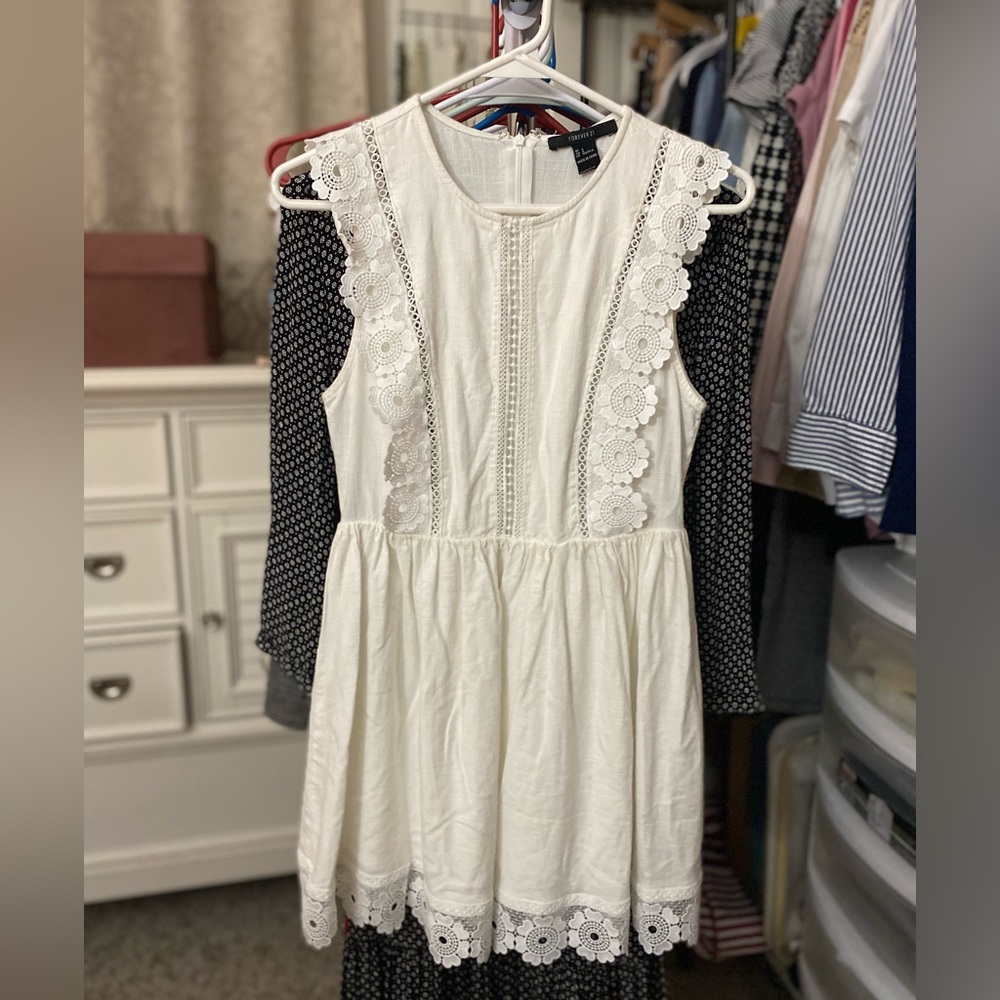 Forever 21 Cream Lace Detail Dress